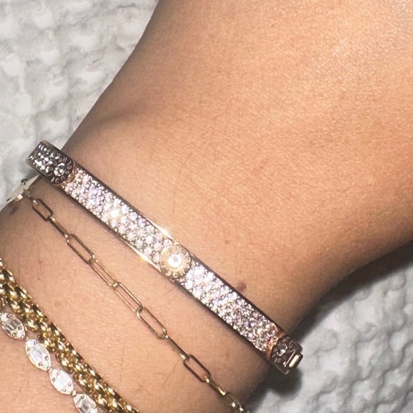 LUX BANGLE✨Rose Gold screw rivet pave crystal BRACELET love bangle Henri bendel - Picture 4 of 17